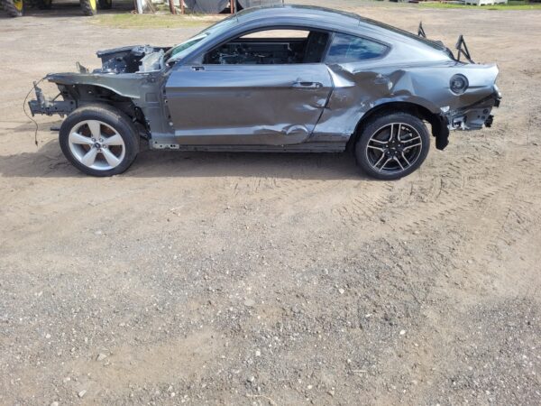 Stock 2652. 2017 Ford Mustang EcoBoost Roller Frame Coupe Clean Title Shell Paint J7 57k